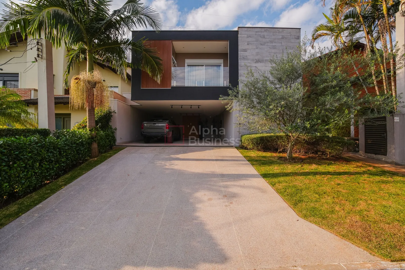 Fachada principal ou destaque de Casa à Venda Alphaville 5 | 5 Suítes | 476m² | CA0937 - Alphaville 5