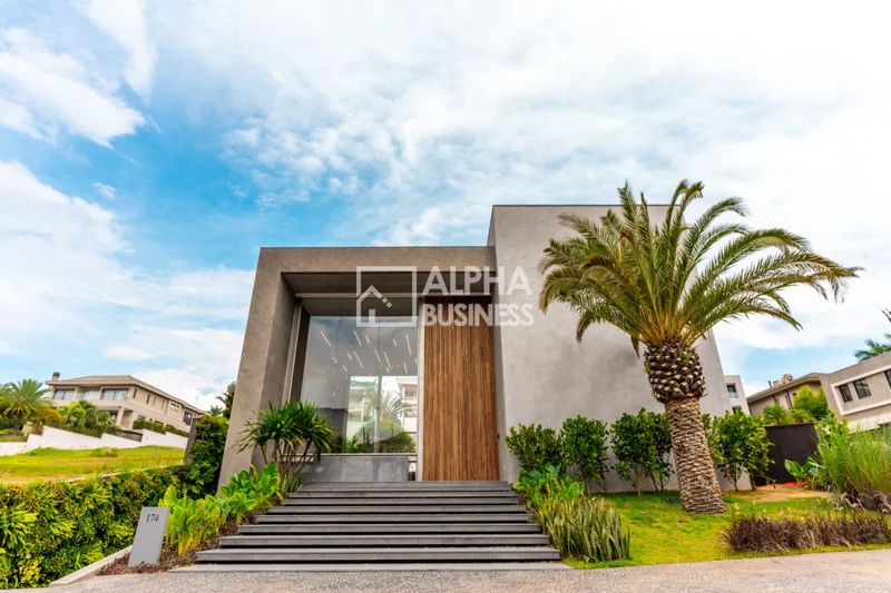 Fachada principal ou destaque de Casa no Tamboré 2 | Santana de Parnaíba – SP - Tamboré 2 - Alphaville