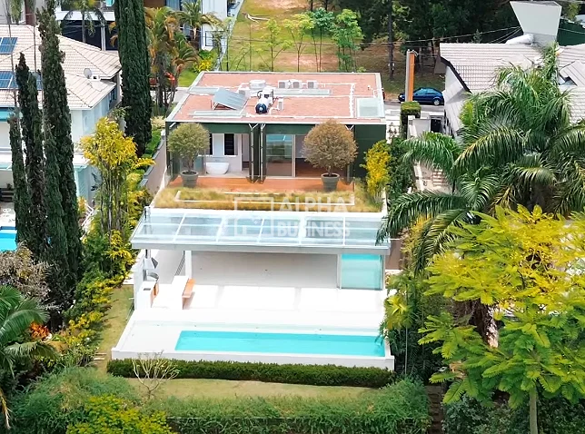 Fachada principal ou destaque de CASA Á VENDA DE ALTO PADRÃO NO TAMBORÉ 2 | SANTANA DE PARNAÍBA – SP - Tamboré 2 - Alphaville