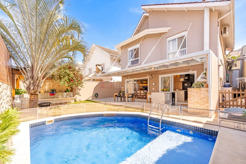 Fachada principal ou destaque de Casa à Venda Alphaville 5 | 2 Suítes | 297m² | CA0610 - Alphaville 5
