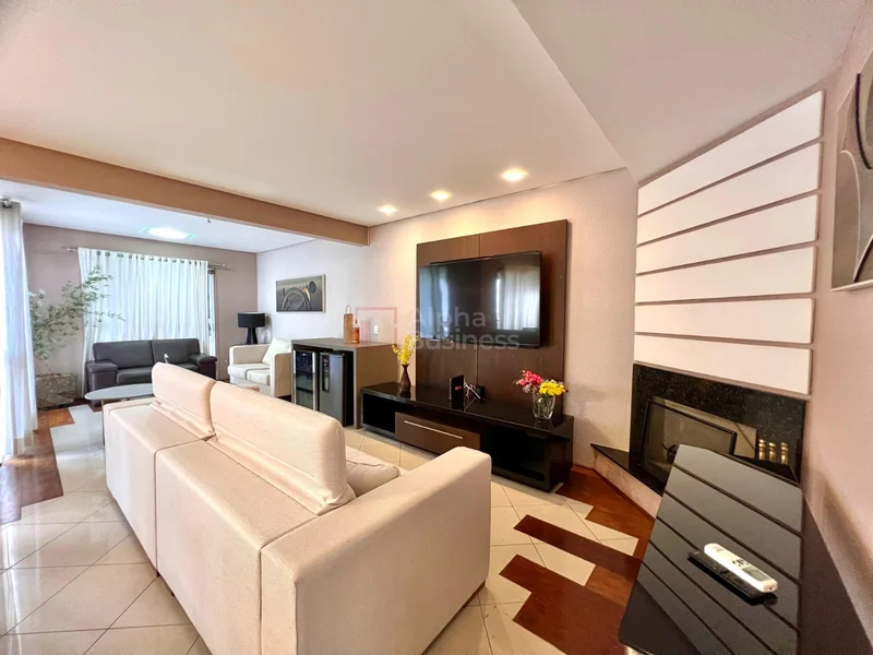 Fachada principal ou destaque de Casa mobiliada com 3 dormitórios (01 suíte) para alugar, 187 m² por R$ 13.945/mês – Tamboré 4 – Santana de Parnaíba/SP - Tamboré 4 - Alphaville