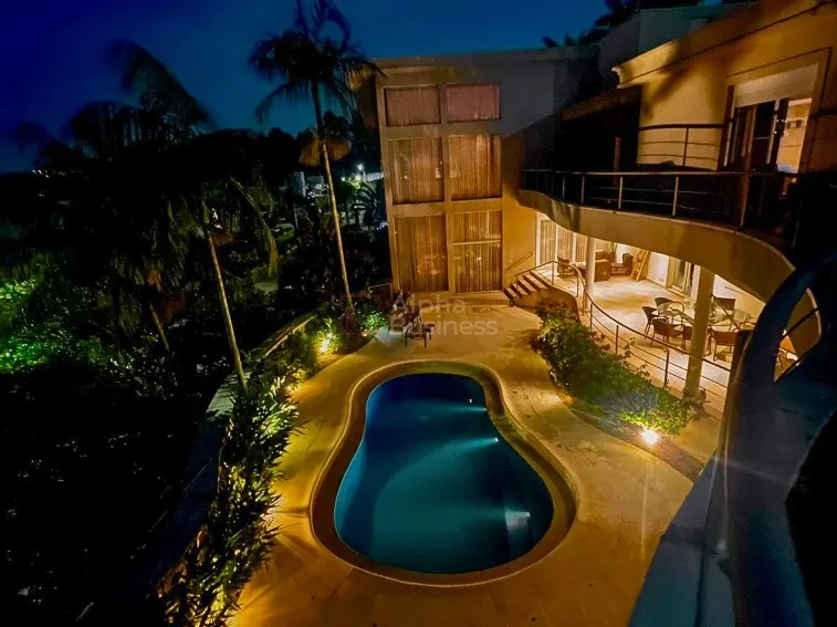 Fachada principal ou destaque de Casa à Venda Valville 2 | 4 Suítes | 647m² | CA0863 - Valville 2 - Alphaville