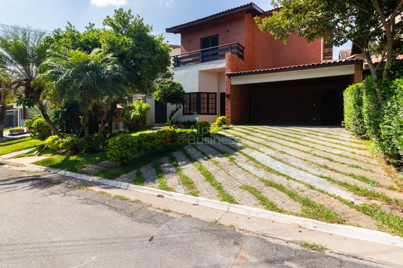 Fachada principal ou destaque de Casa à Venda no Alphaville 9, 5 Dorms (3 Suítes) | 297m² | CA0932 - Alphaville 9