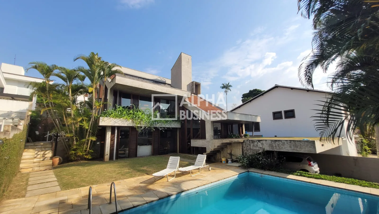 Fachada principal ou destaque de Casa à Venda no Alphaville 1, 3 Suítes | 349m² | CA0252 - Alphaville 1