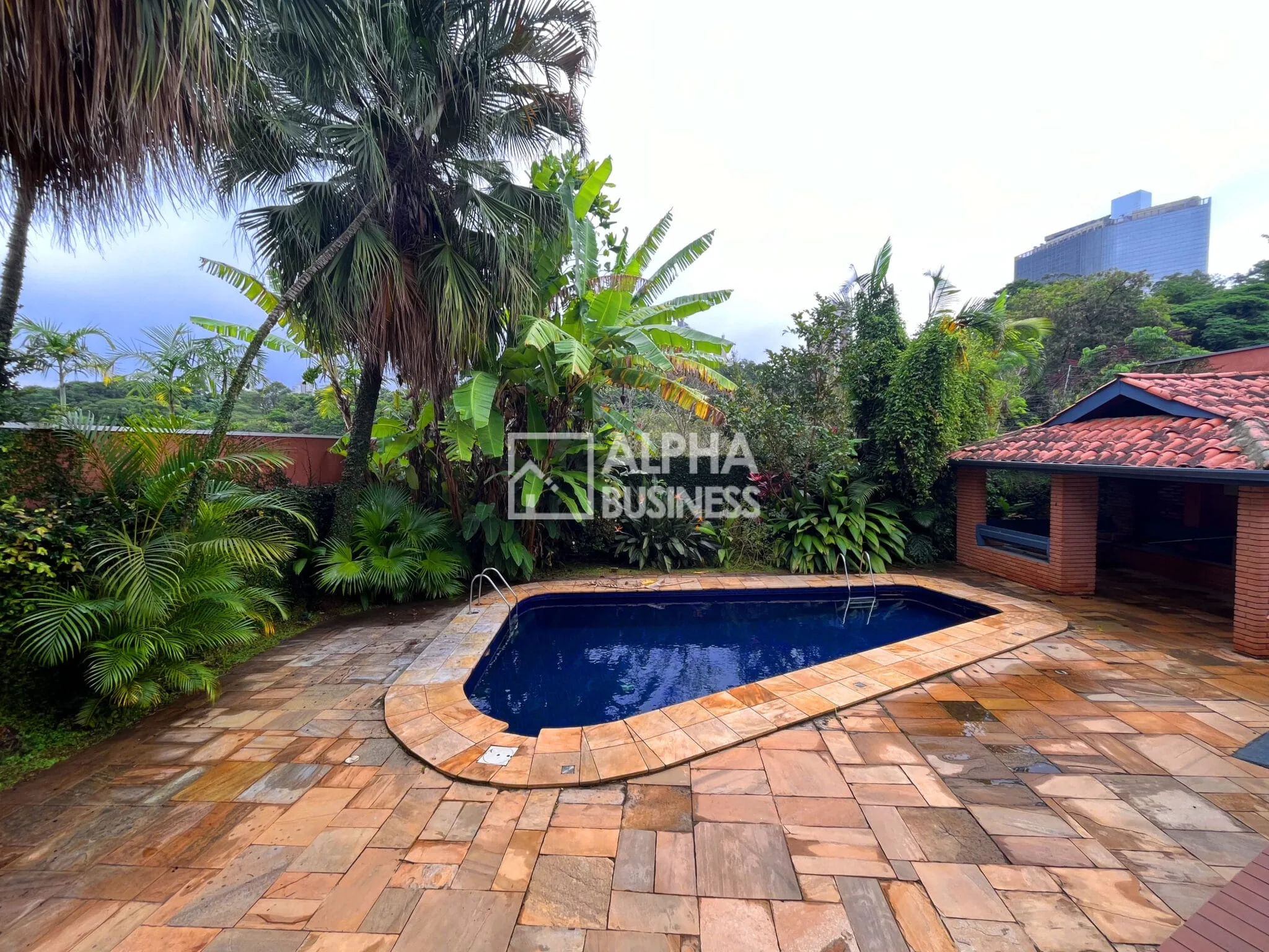 Fachada principal ou destaque de Casa à Venda no Alphaville 2, 4 Suítes | 340m² | CA0038 - Alphaville 2