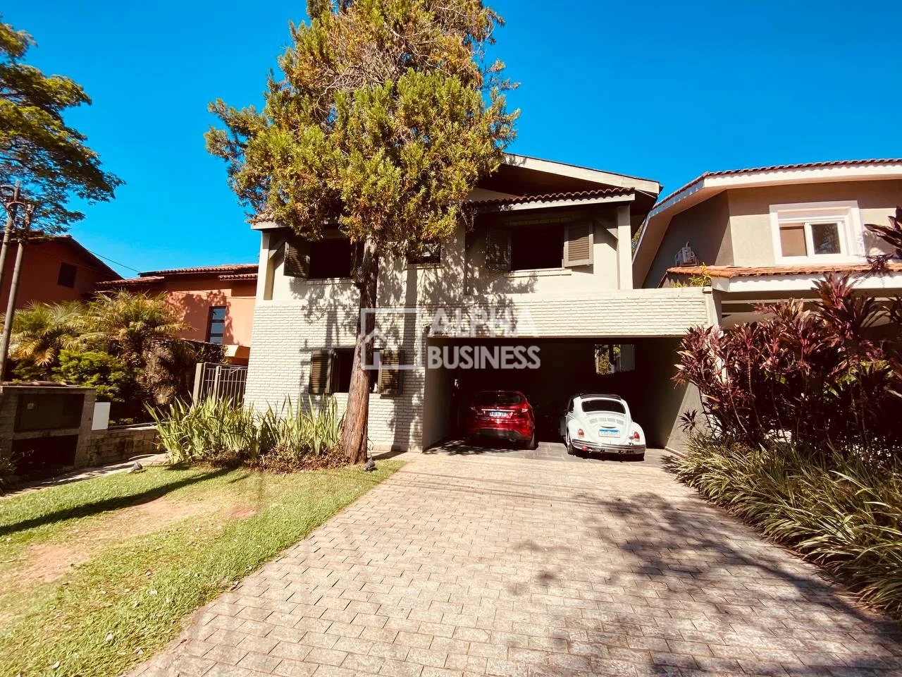 Fachada principal ou destaque de CASA À VENDA NO ALPHAVILLE 4 | SANTANA DE PARNAÍBA – SP - Alphaville 4