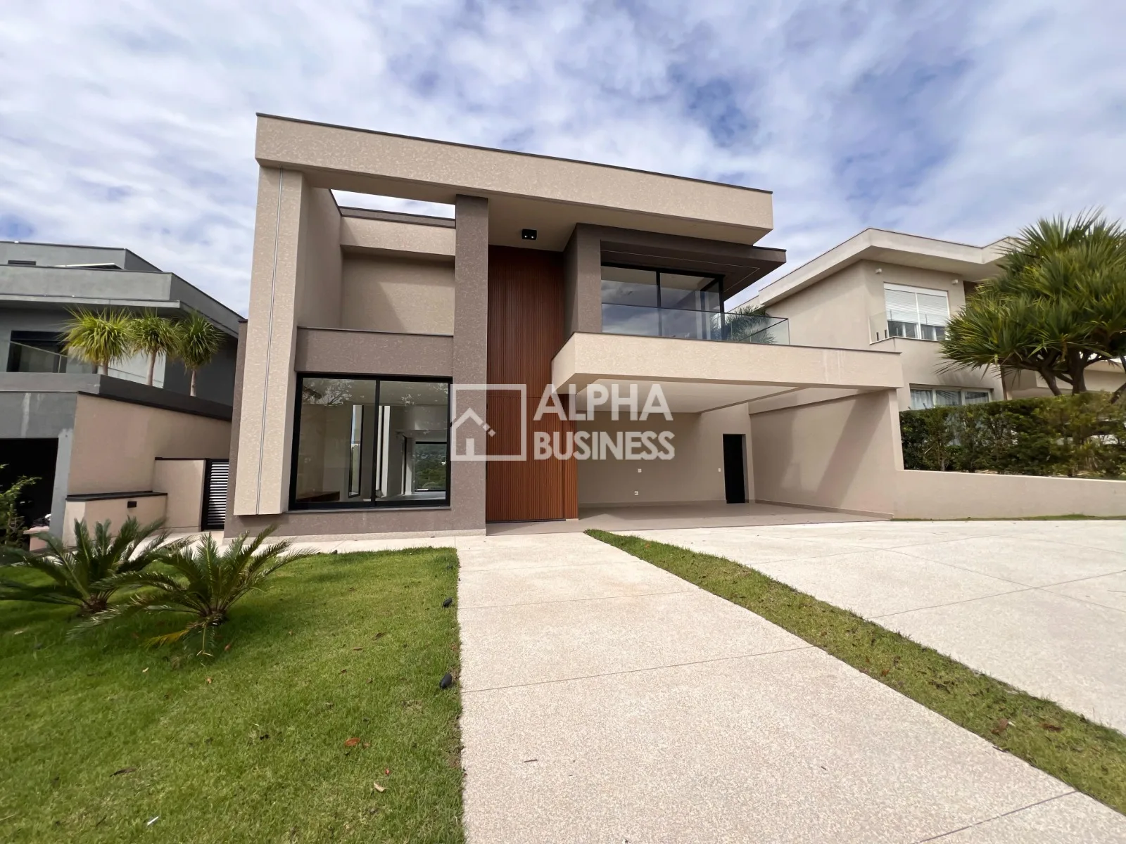 Fachada principal ou destaque de CASA À VENDA NO GÊNESIS 2 | SANTANA DE PARNAÍBA – SP - Gênesis 2 - Alphaville