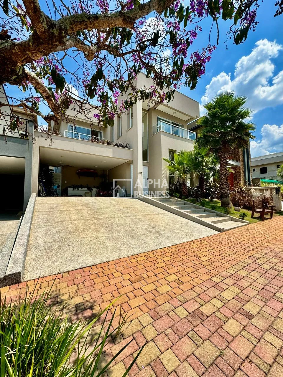 Fachada principal ou destaque de CASA Á VENDA NO RESIDENCIAL GENESIS 1 | SANTANA DE PARNAÍBA – SP - Gênesis 1 - Alphaville