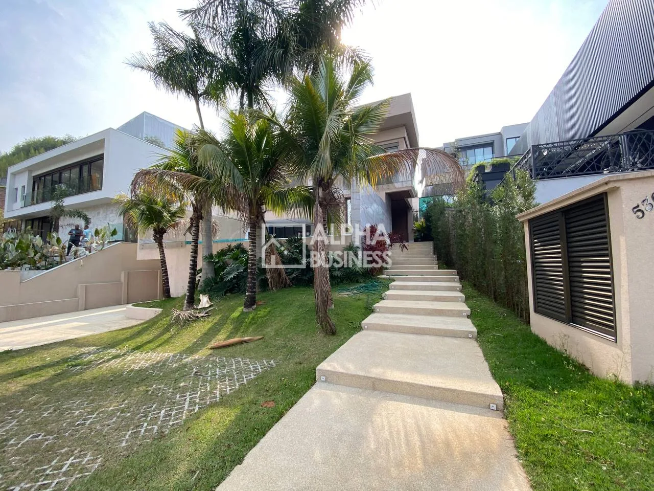 Fachada principal ou destaque de CASA À VENDA NO TAMBORÉ 11 | SANTANA DE PARNAÍBA – SP - Tamboré 11 - Alphaville