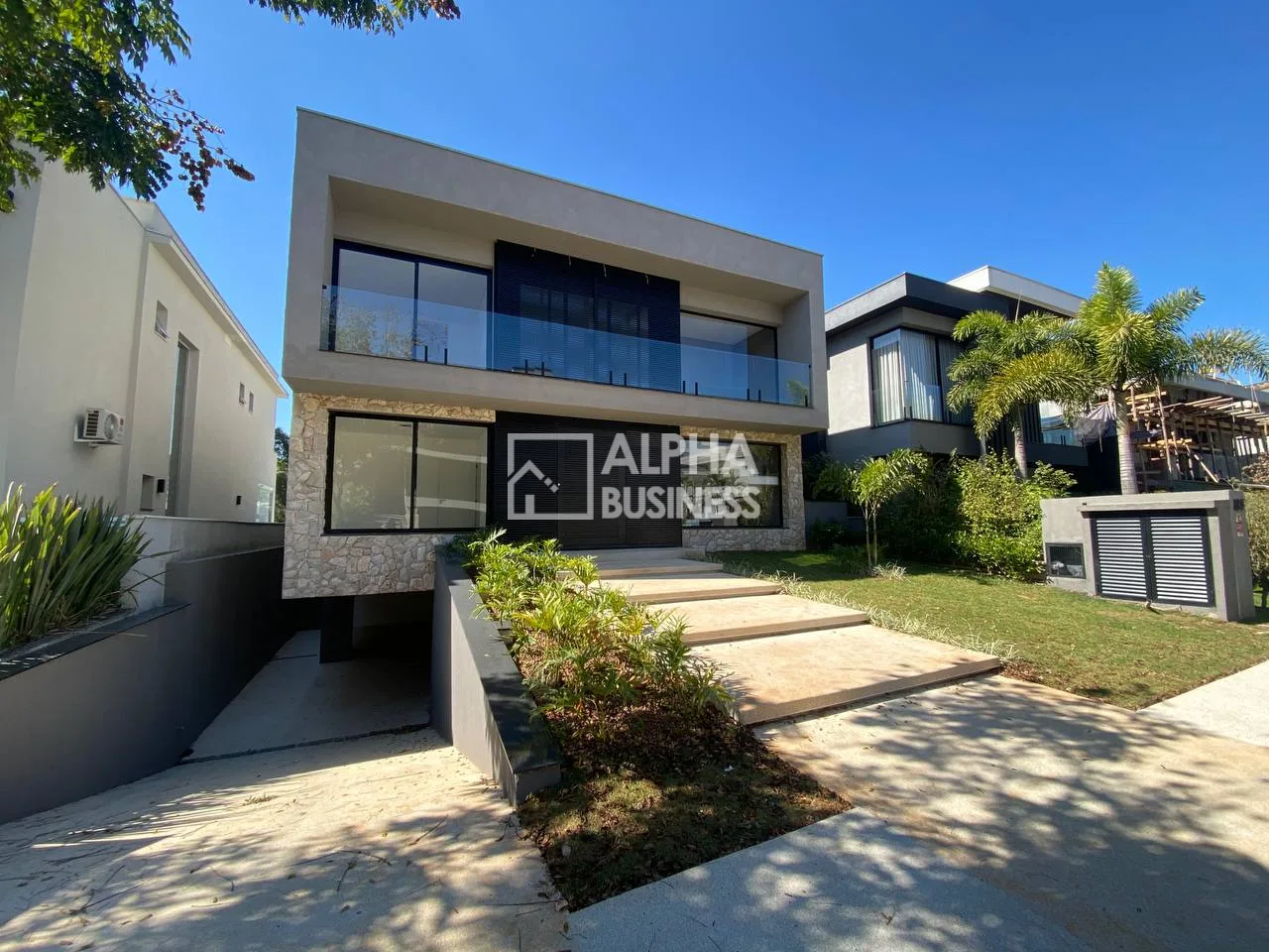 Fachada principal ou destaque de CASA À VENDA NO TAMBORÉ 11 | SANTANA DE PARNAÍBA – SP - Tamboré 11 - Alphaville