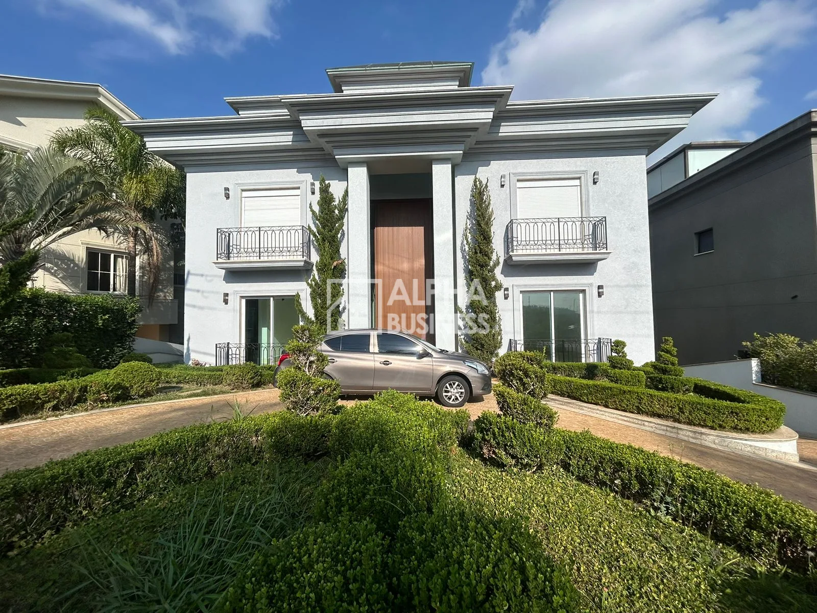 Fachada principal ou destaque de CASA À VENDA NO TAMBORÉ 2 | SANTANA DE PARNAÍBA – SP - Tamboré 2 - Alphaville