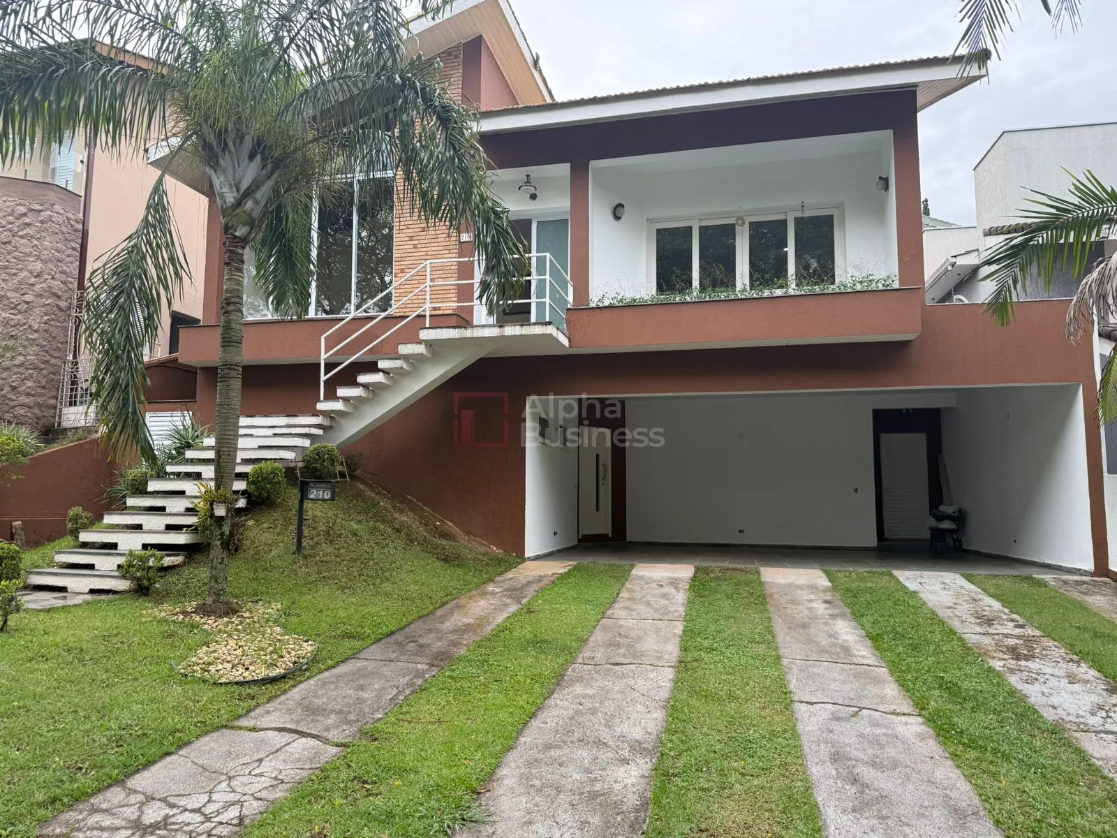 Fachada principal ou destaque de Casa com 3 dormitórios (01 suíte) à venda, 300 m² por R$ 2.350.000 – Alphaville 11 – Santana de Parnaíba/SP - Alphaville 11