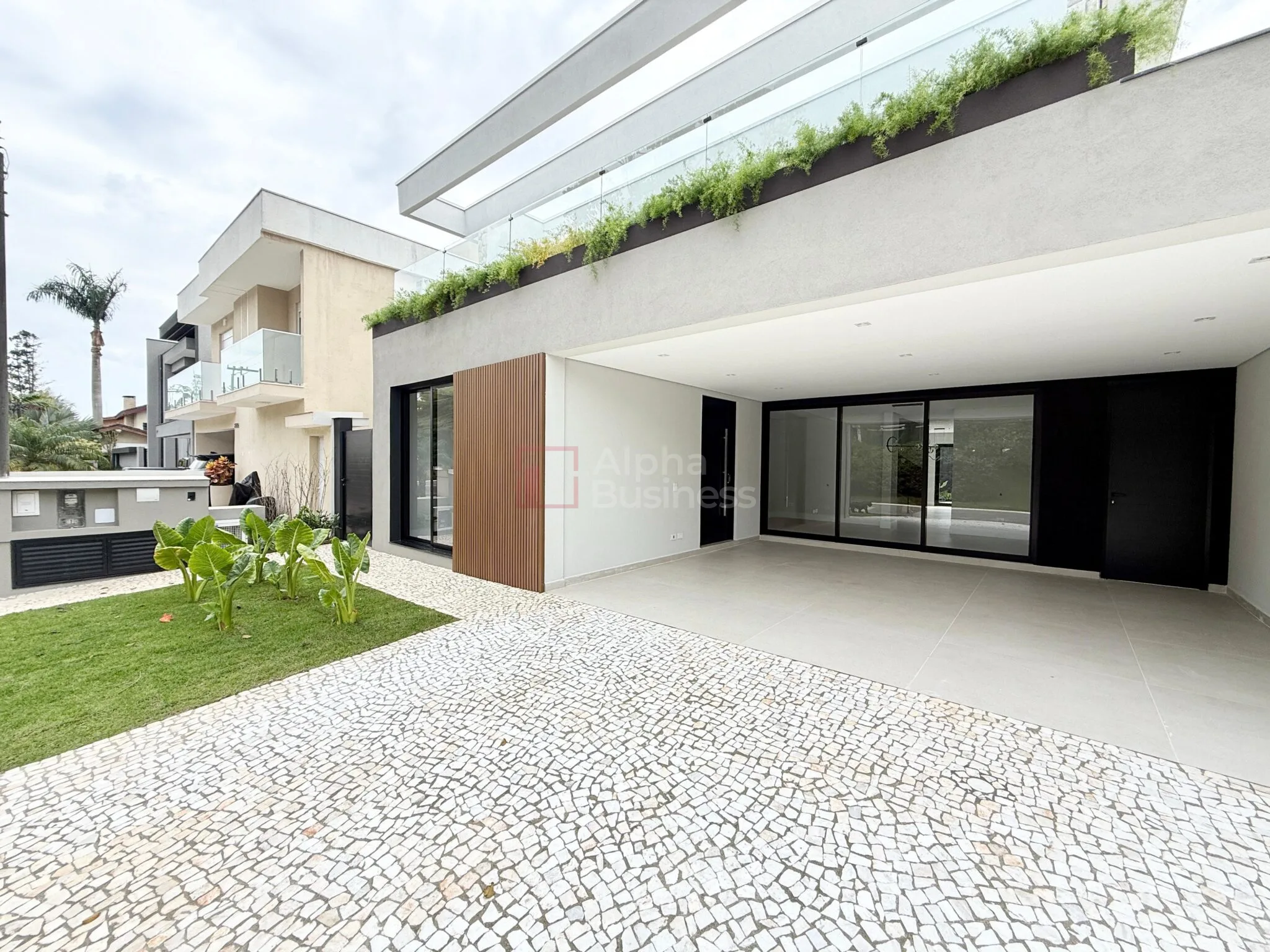 Fachada principal ou destaque de Casa com 4 suítes à venda, 300 m² por R$ 3.990.000 – Alphaville 3 – Santana de Parnaíba/SP - Alphaville 3