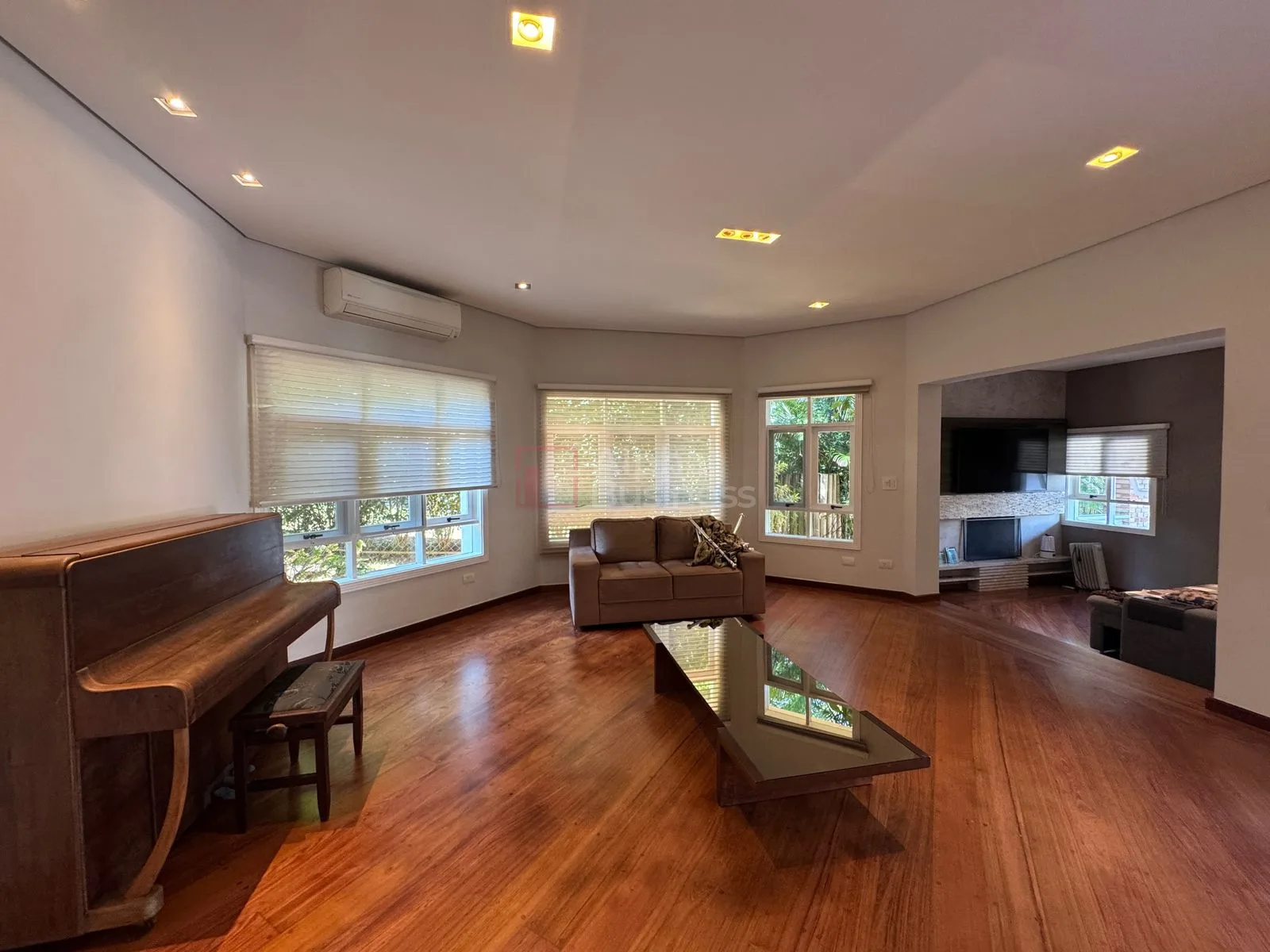 Fachada principal ou destaque de Casa à Venda no Alphaville 12 | 4 Suítes | 450m² | CA0837 - Alphaville 12