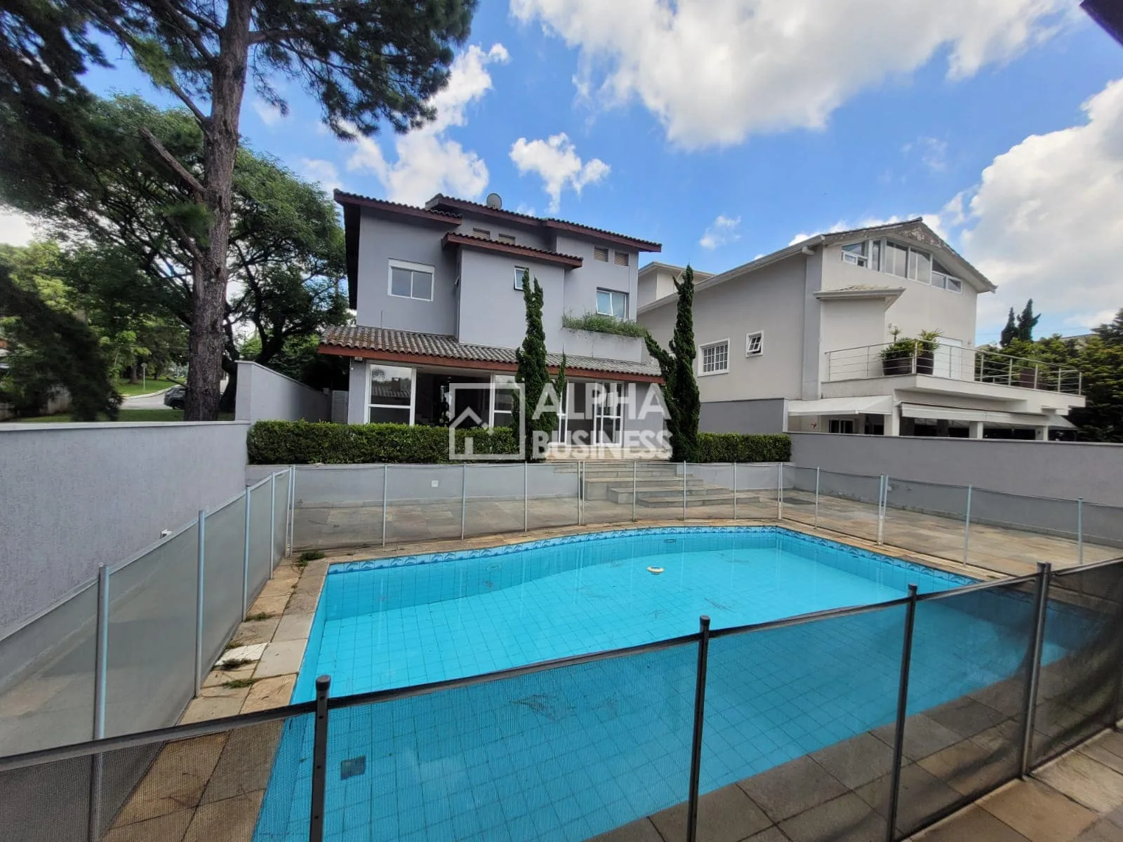 Fachada principal ou destaque de Casa à Venda no Alphaville 11, 4 Suítes | 315m² | CA0048 - Alphaville 11