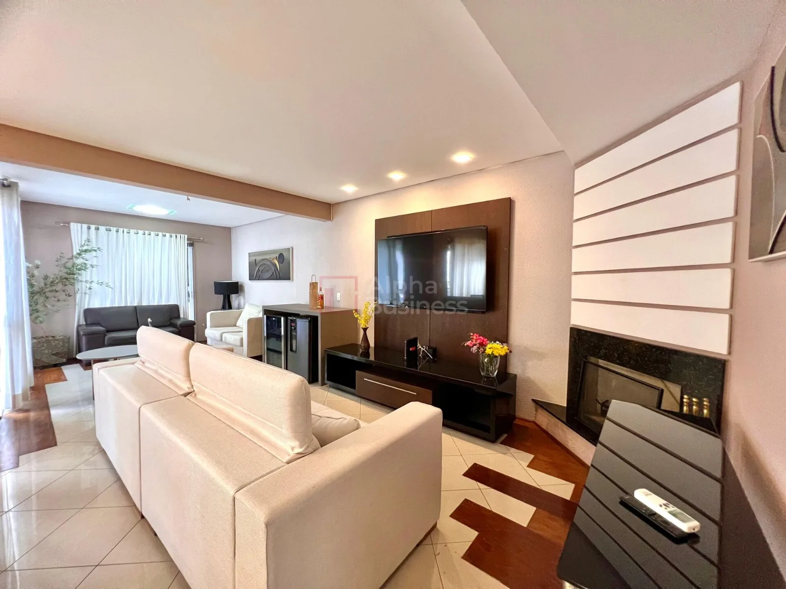 Fachada principal ou destaque de Casa mobiliada com 3 dormitórios (01 suíte) para alugar, 187 m² por R$ 13.945/mês – Tamboré 4 – Santana de Parnaíba/SP - Tamboré 4 - Alphaville