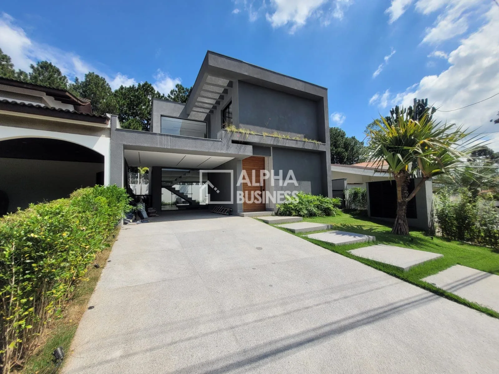 Fachada principal ou destaque de Casa mobiliada com 4 suítes, 320 m² – venda por R$ 4.700.000 ou aluguel por R$ 35.000/mês – Alphaville 4 – Santana de Parnaíba/SP - Alphaville 4