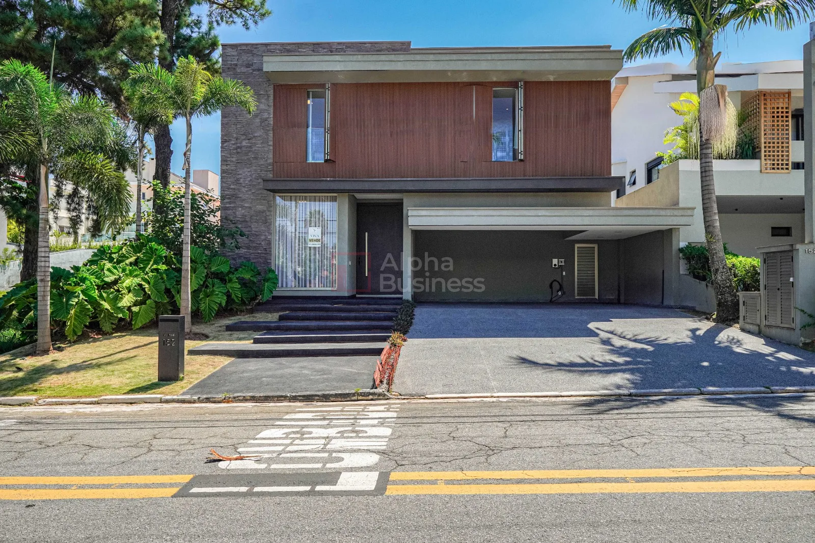 Fachada principal ou destaque de Casa mobiliada com 4 suítes à venda, 516 m² por R$ 10.900.000 – Alphaville 2 – Barueri/SP - Alphaville 2