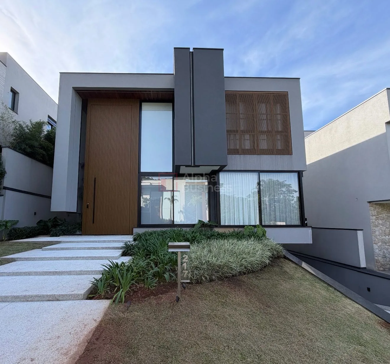 Fachada principal ou destaque de Casa mobiliada com 4 suítes à venda, 550 m² por R$ 11.900.000 – Gênesis 2 – Santana de Parnaíba/SP - Gênesis 2 - Alphaville