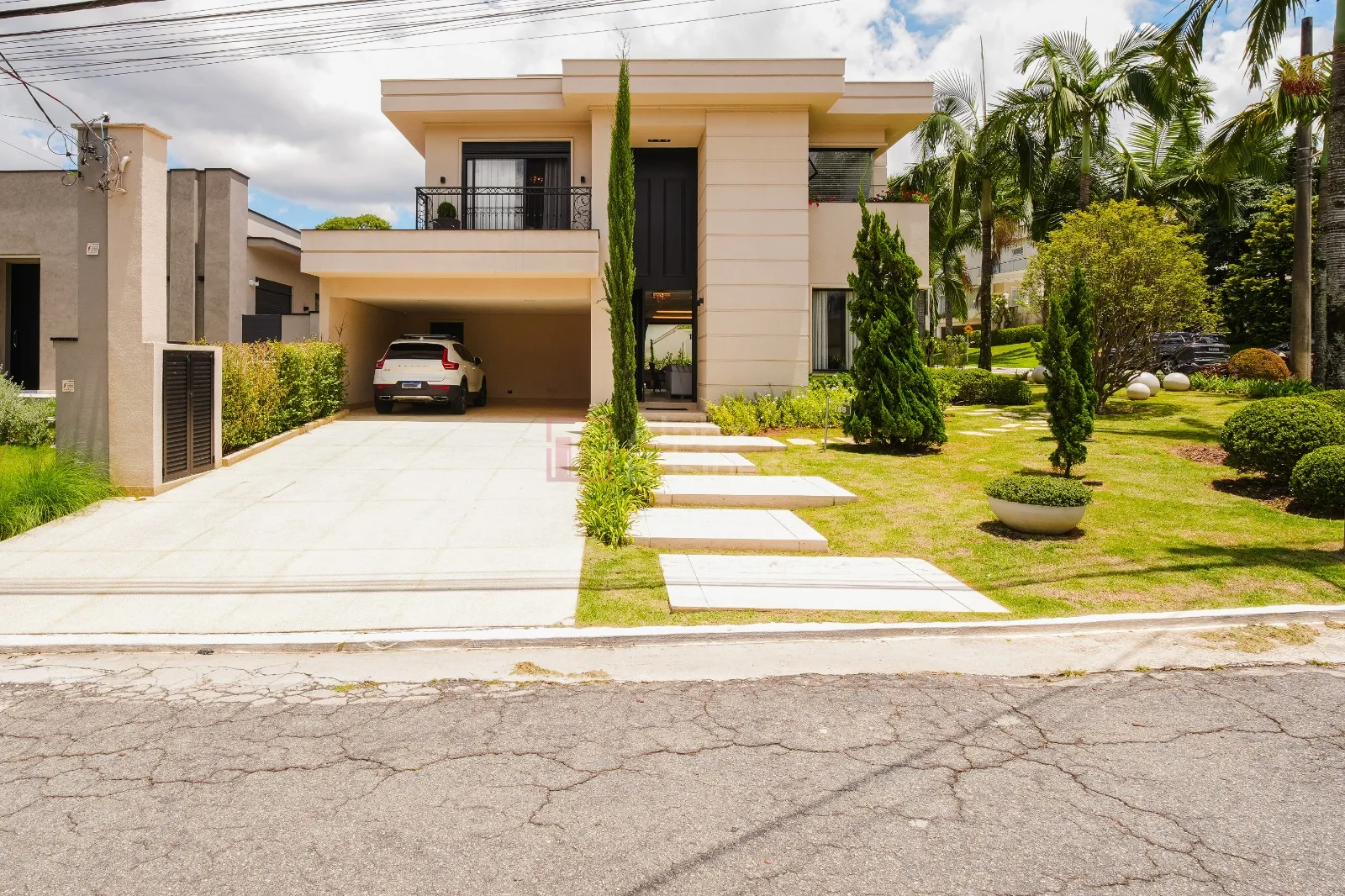 Fachada principal ou destaque de Casa à Venda 18 do Forte | 5 Suítes, 417m² | CA0817 - 18 do Forte - Alphaville