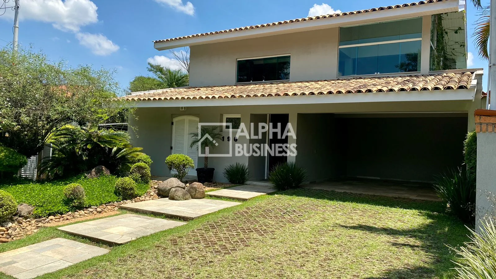 Fachada principal ou destaque de CASA NO ALPHAVILLE 4 | VENDA OU LOCAÇÃO | SANTANA DE PARNAÍBA – SP - Alphaville 4