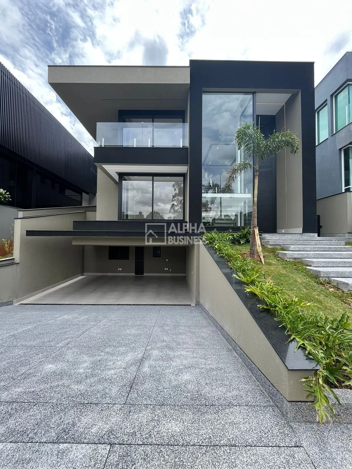 Fachada principal ou destaque de CASA NO TAMBORÉ 11 | Casa à venda - Tamboré 11 - Alphaville